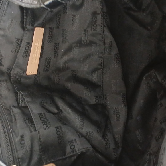 Pristine Michael Kors Jet Set Tote in Mirror Metallic Black - Picture 10 of 11